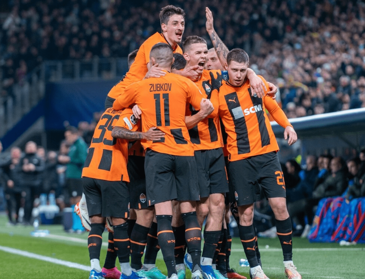 九游体育-莱万多夫斯基9分钟5球媒体